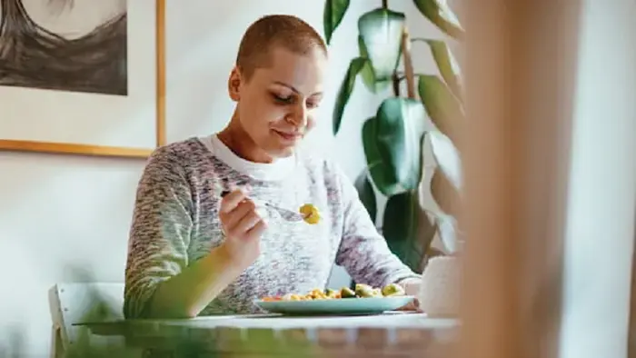 تغذیه درست بیماران سرطانی 453454354